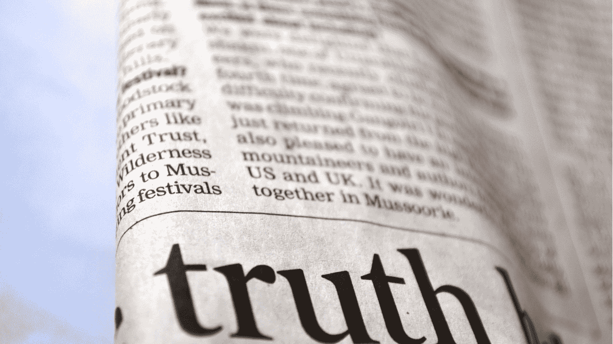 How does AI generate misinformation?